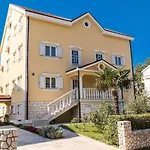 Apartments With Swimming Pool Jadranovo, Crikvenica - 5521 Jadranovo