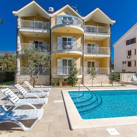 Apartment Apartments With A Swimming Pool Jadranovo, Crikvenica - 5521